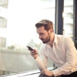signs he doesn 't like you